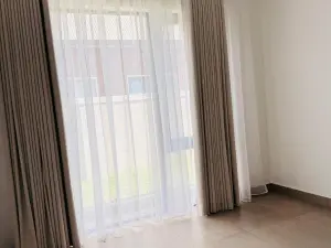Flat/Apartment to Rent in Borrowdale