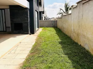 Flat/Apartment to Rent in Borrowdale