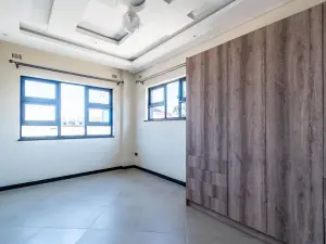 Townhouse/Complex/Cluster to Rent in Arlington