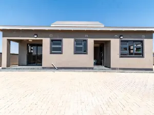Townhouse/Complex/Cluster to Rent in Arlington