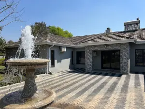4 Bedroom House to Rent in Highlands