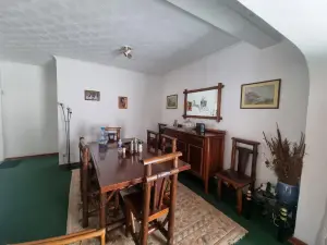Commercial Property to Rent in Milton Park