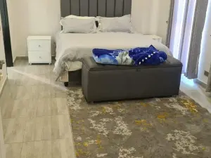 4 Bedroom House to Rent in Arlington