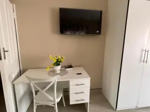 4 Bedroom House to Rent in Brookeview