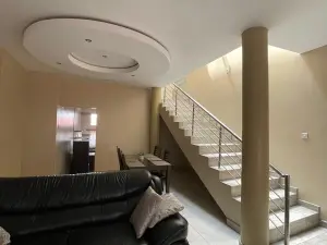 4 Bedroom House to Rent in Brookeview