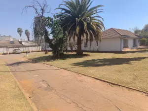 Commercial Property to Rent in Hillside
