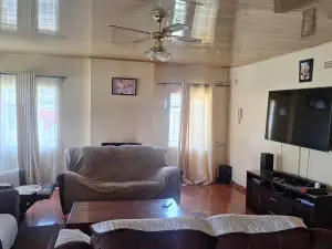 3 Bedroom House to Rent in Monavale