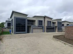 Townhouse/Complex/Cluster for Sale