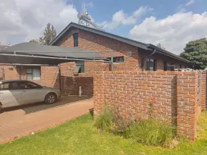 Townhouse/Complex/Cluster for Sale