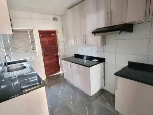 Townhouse/Complex/Cluster to Rent in Bluff Hill
