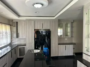 5 Bedroom House to Rent in Highlands