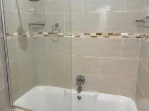 Townhouse/Complex/Cluster to Rent in Greendale North