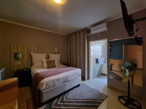 Commercial Property to Rent in Emerald Hill