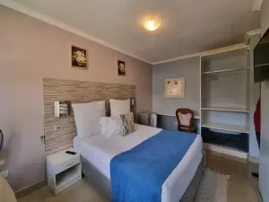 Commercial Property to Rent in Emerald Hill