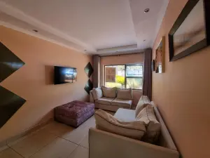 Commercial Property to Rent in Emerald Hill