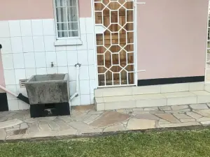 1 Bedroom Cottage/Garden Flat to Rent in Goodhope