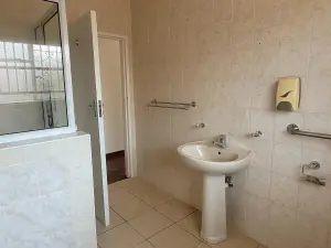 3 Bedroom House to Rent in Alexandra Park