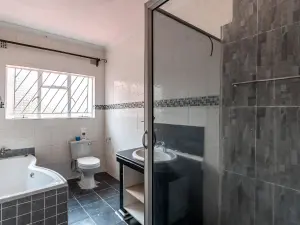 3 Bedroom House to Rent in Marlborough