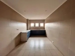 Commercial Property to Rent in Waterfalls