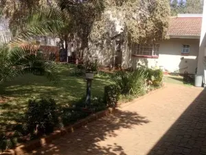 Townhouse/Complex/Cluster to Rent in Mandara