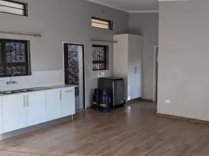 2 Bedroom Cottage/Garden Flat to Rent in Glen Lorne