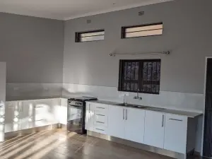 2 Bedroom Cottage/Garden Flat to Rent in Glen Lorne