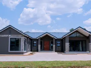 Townhouse/Complex/Cluster for Sale