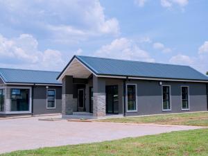 Glen Lorne Townhouses