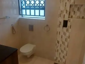 3 Bedroom Cottage/Garden Flat to Rent in Eastlea