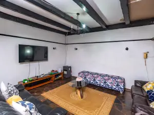 4 Bedroom House to Rent in Greendale