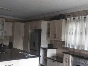 4 Bedroom House to Rent in The Grange