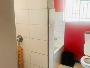 2 Bedroom House to Rent in Westgate