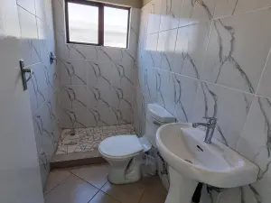Townhouse/Complex/Cluster to Rent in Kuwadzana
