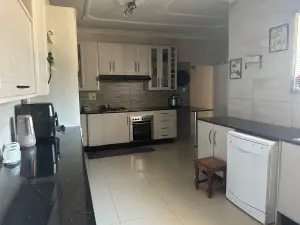 3 Bedroom House to Rent in Hatfield