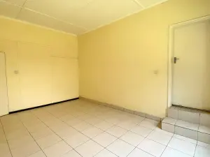 4 Bedroom Cottage/Garden Flat to Rent in Strathaven