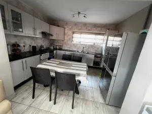 Townhouse/Complex/Cluster to Rent in Arlington