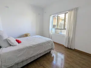Townhouse/Complex/Cluster to Rent in Newlands