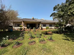 4 Bedroom House to Rent in Emerald Hill