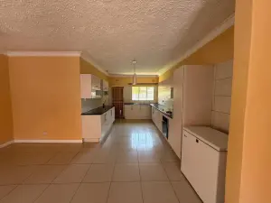 Townhouse/Complex/Cluster to Rent in Highlands