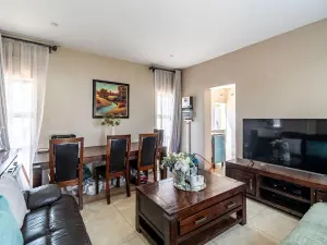 3 Bedroom Cottage/Garden Flat to Rent in Borrowdale West