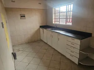 3 Bedroom Cottage/Garden Flat to Rent in Mainway Meadows