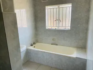 3 Bedroom House to Rent in Westgate