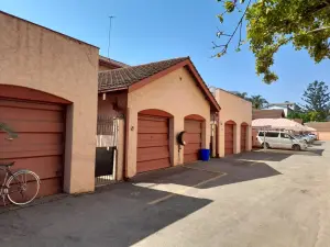 Townhouse/Complex/Cluster for Sale