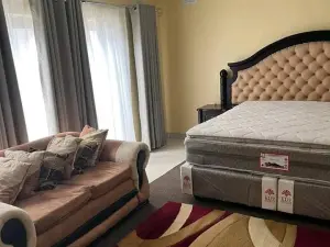 4 Bedroom House to Rent in Highlands