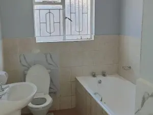 4 Bedroom House to Rent in Tynwald