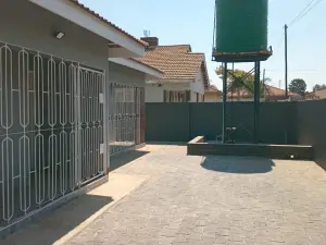 4 Bedroom House to Rent in Tynwald