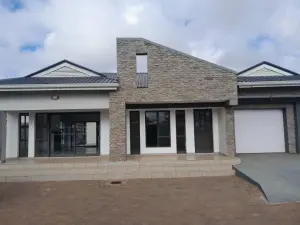 Townhouse/Complex/Cluster to Rent in Westgate
