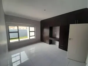Townhouse/Complex/Cluster to Rent in Westgate