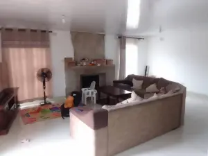 3 Bedroom House to Rent in Greendale