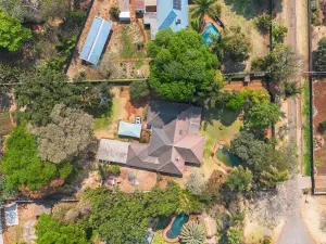 4 Bedroom House to Rent in Northwood